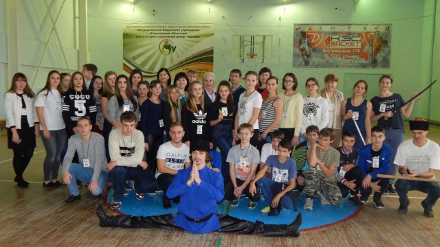 В ФОК «Олимп» Лысогорского района состоялось открытие Молодежного образовательного форума «ФЛЕШ-2016»