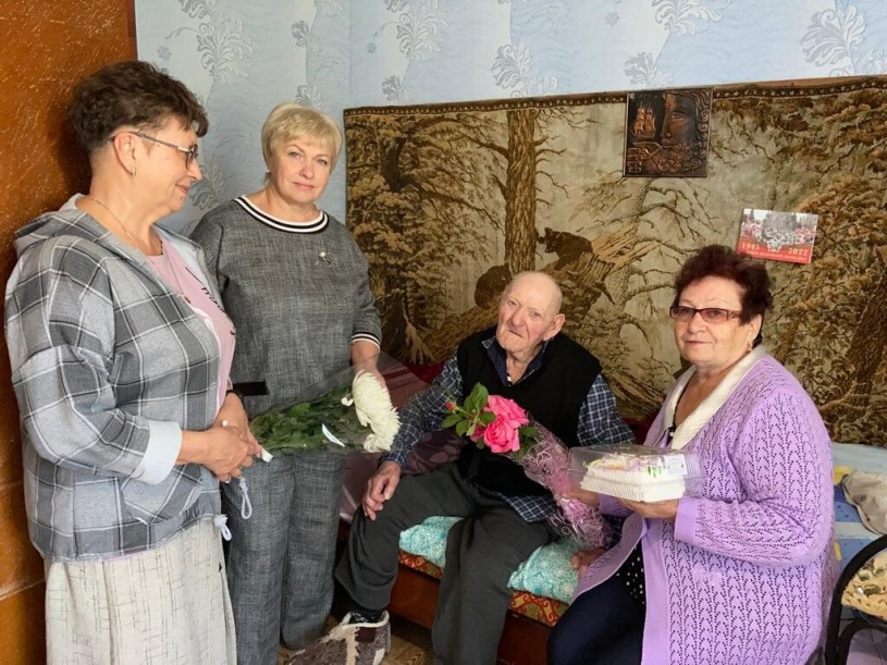 В селе Бутырки поздравили участника Великой Отечественной войны с 99-летием