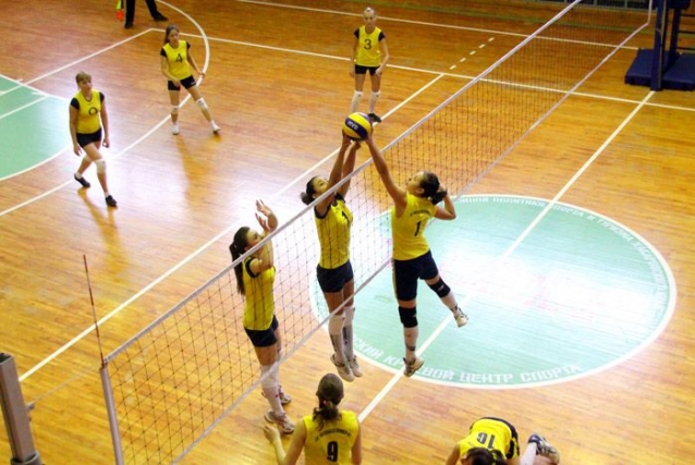 На базе ФОК "Олимп" состоялись соревнования по волейболу среди команд общеобразовательных школ района