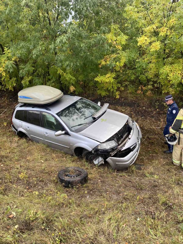 ДТП на трассе: беспечность водителя привела к трагическим последствиям